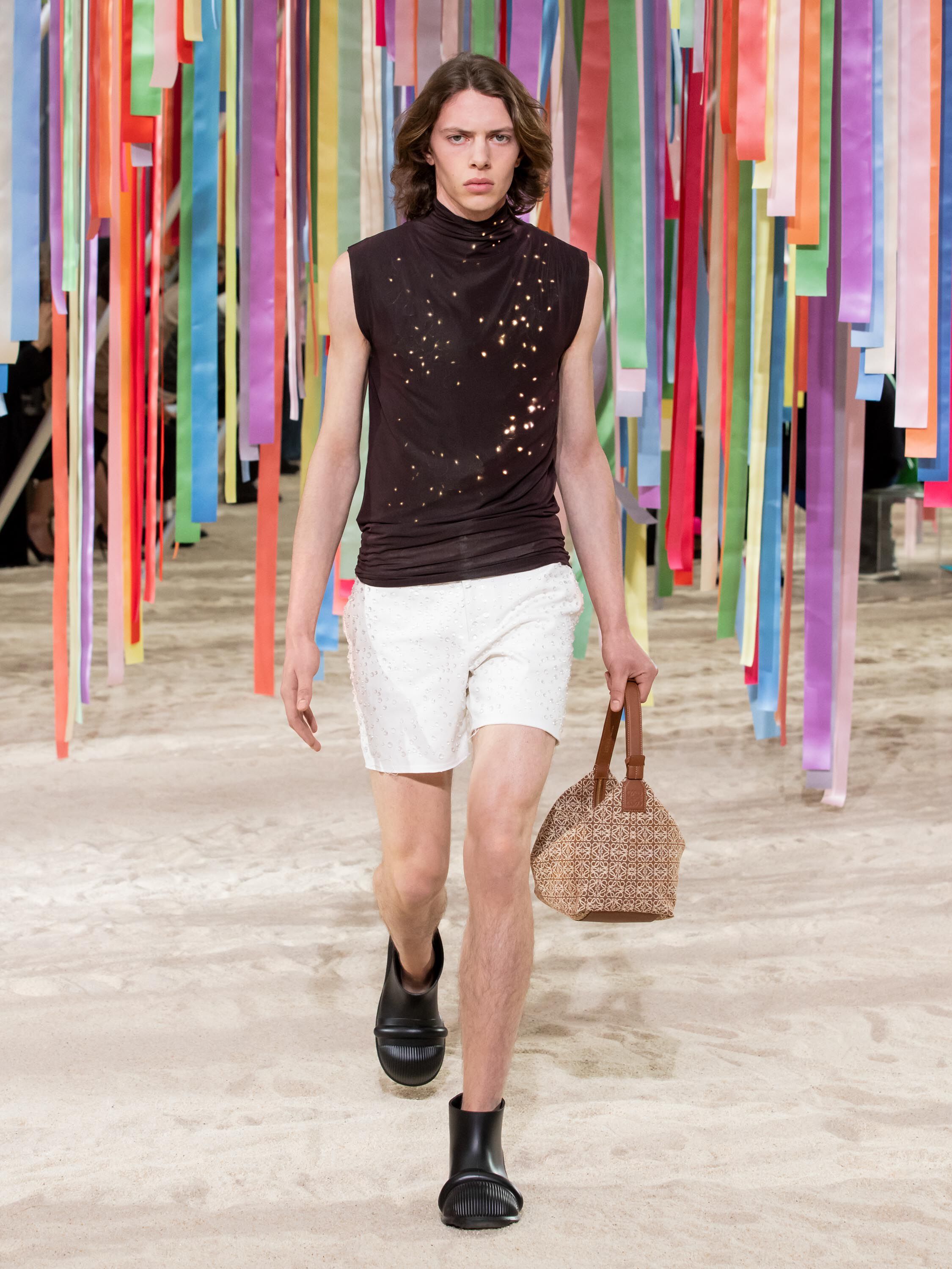 Runway · Fall-Winter 2022 men's collection · LOEWE